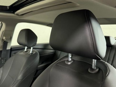 Used 2023 Honda Accord Touring image 11