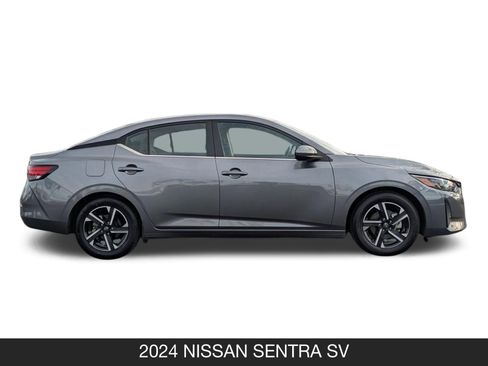Used 2024 Nissan Sentra SV image 6