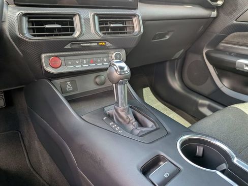 Used 2024 Ford Mustang Coupe RWD image 25
