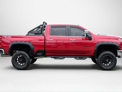 Used 2020 Chevrolet Silverado 2500 LTZ w/ LTZ Premium Package AWD/4WD image 5