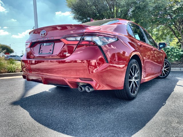 Used 2023 Toyota Camry SE FWD image 8