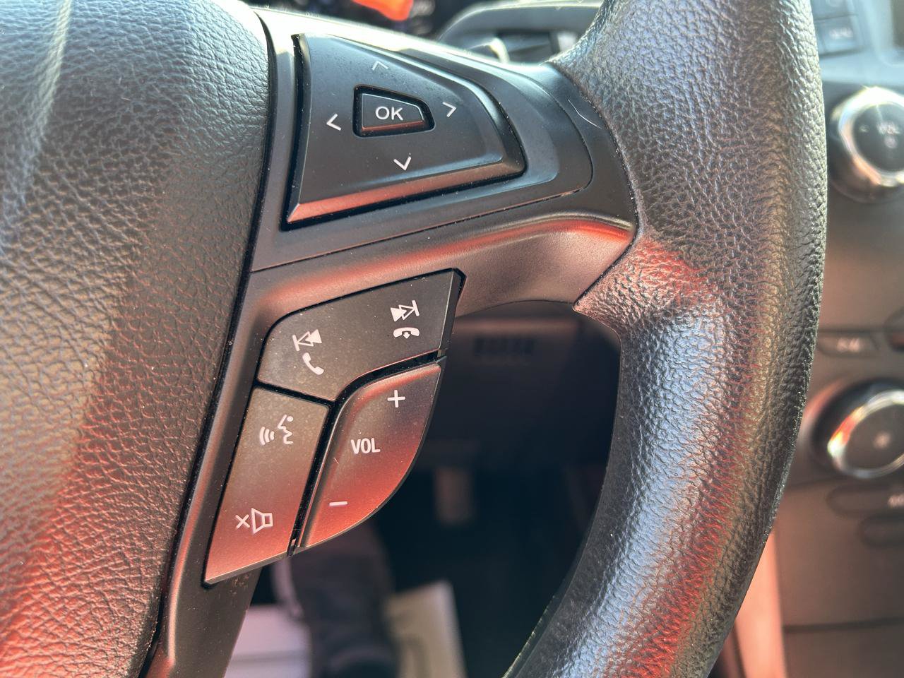 Used 2018 Ford Edge SE AWD/4WD image 19
