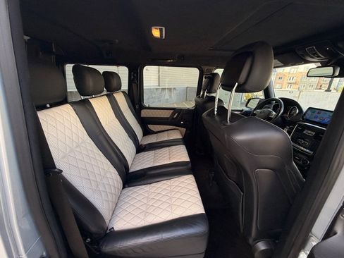 Used 2015 Mercedes-Benz G 63 AMG 4MATIC image 19