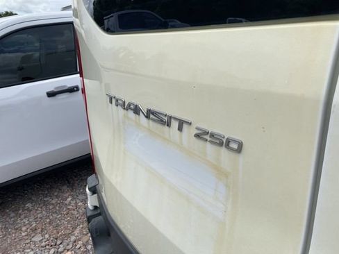Used 2017 Ford Transit 250 148 Low Roof RWD image 5