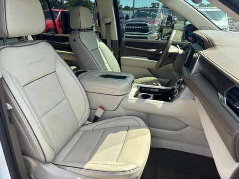 Used 2021 GMC Yukon Denali AWD/4WD image 24