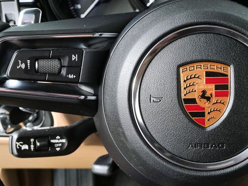Certified 2026 Porsche Macan Turbo AWD/4WD image 10