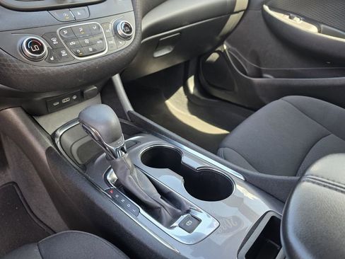 Used 2023 Chevrolet Malibu LT image 21