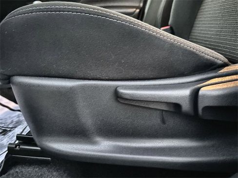 Used 2017 Nissan Versa SV image 12