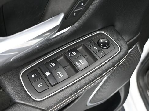 Used 2021 RAM 1500 Laramie AWD/4WD image 23
