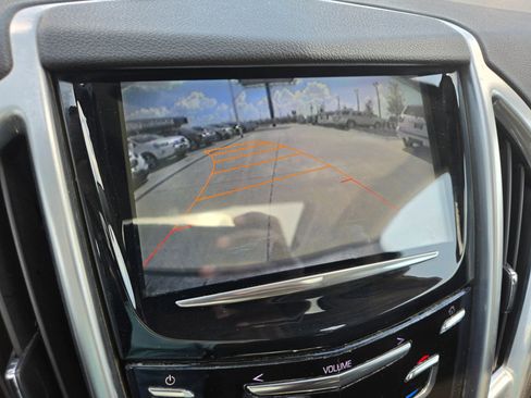 Used 2014 Cadillac SRX Premium w/ Driver Assist Package FWD image 18