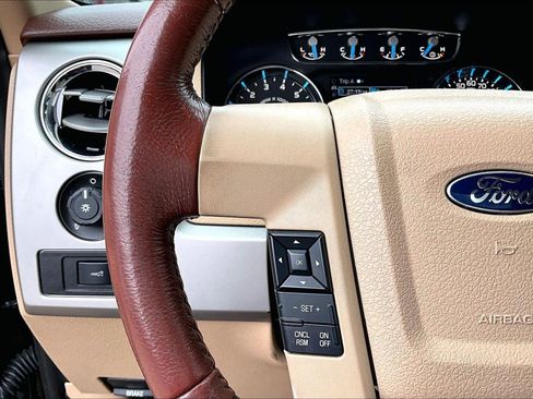 Used 2014 Ford F150 King Ranch w/ King Ranch Luxury Package AWD/4WD image 24