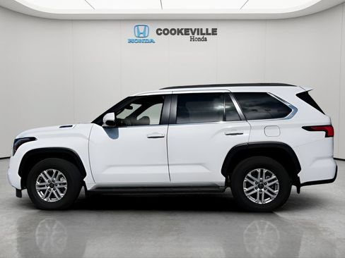 Used 2026 Toyota Sequoia SR5 AWD/4WD image 12