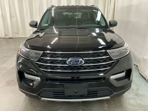 Used 2023 Ford Explorer XLT w/ Equipment Group 202A image 11