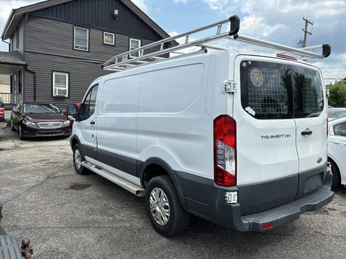 Used 2015 Ford Transit 250 130 Low Roof w/ Exterior Upgrade Package RWD image 5