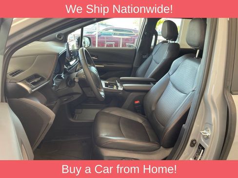 Used 2024 Toyota Sienna XSE w/ XSE Plus Package AWD/4WD image 9