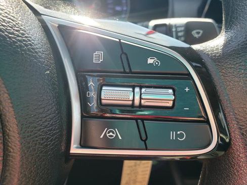 Certified 2023 Kia Forte LXS FWD image 25