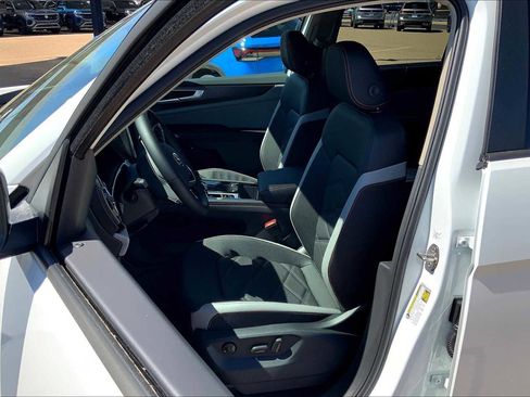 New 2026 Volkswagen Atlas Peak Edition AWD/4WD image 9