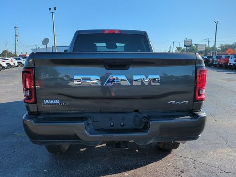 Used 2025 RAM 2500 Big Horn AWD/4WD image 5