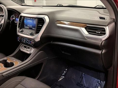 Used 2023 GMC Acadia SLE FWD image 18