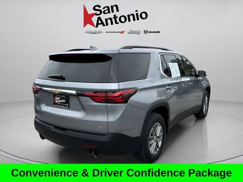 Used 2023 Chevrolet Traverse LT FWD image 8