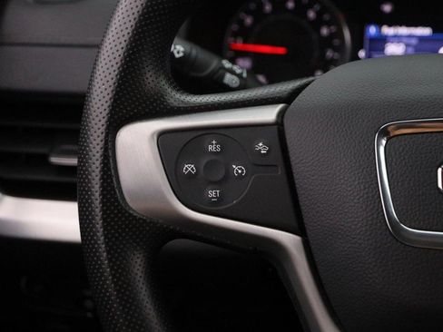 Used 2022 GMC Terrain SLE w/ Driver Convenience Package FWD image 11