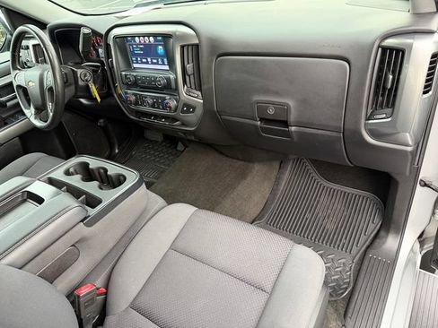 Used 2018 Chevrolet Silverado 1500 LT w/ All Star Edition AWD/4WD image 19