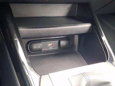 Used 2022 Kia Forte GT-Line w/ GT-Line Technology Package FWD image 23