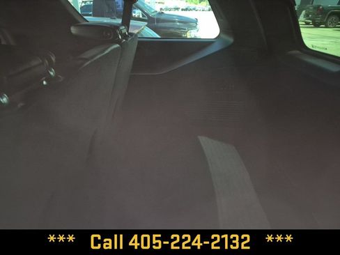 Used 2024 Chevrolet Suburban Z71 w/ Luxury Package AWD/4WD image 31