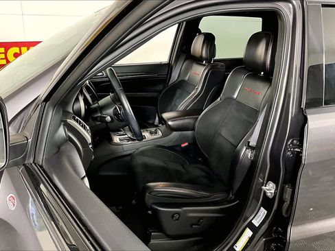 Used 2017 Jeep Grand Cherokee Trailhawk image 7