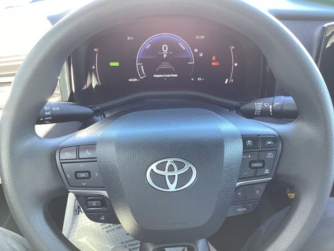 Certified 2025 Toyota Camry LE image 36