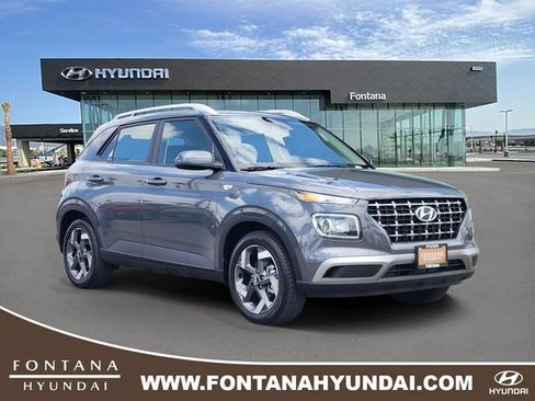 New 2026 Hyundai Venue SEL FWD image 1