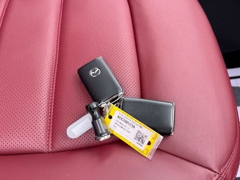 Used 2025 MAZDA CX-5 Carbon Edition image 25