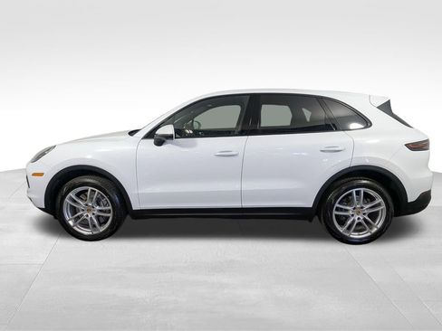 Used 2022 Porsche Cayenne AWD/4WD image 19