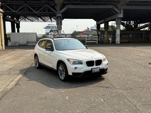 Used 2013 BMW X1 xDrive35i AWD/4WD image 4