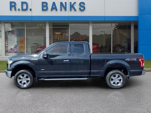 Used 2015 Ford F150 XLT w/ Equipment Group 302A Luxury AWD/4WD image 2