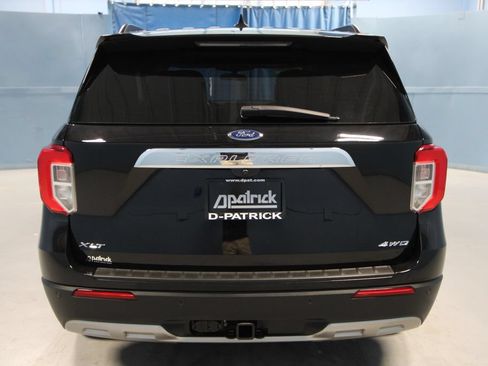 Used 2024 Ford Explorer XLT w/ Equipment Group 202A AWD/4WD image 34