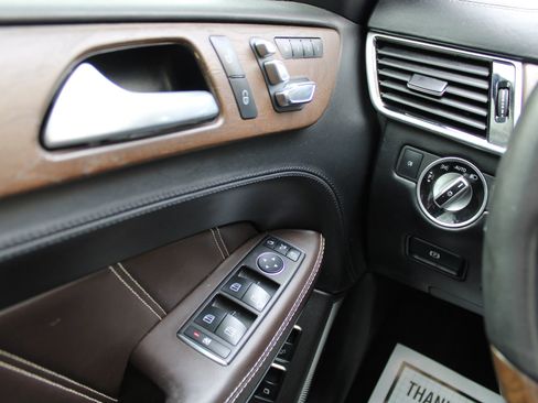 Used 2017 Mercedes-Benz GLS 63 AMG 4MATIC image 24