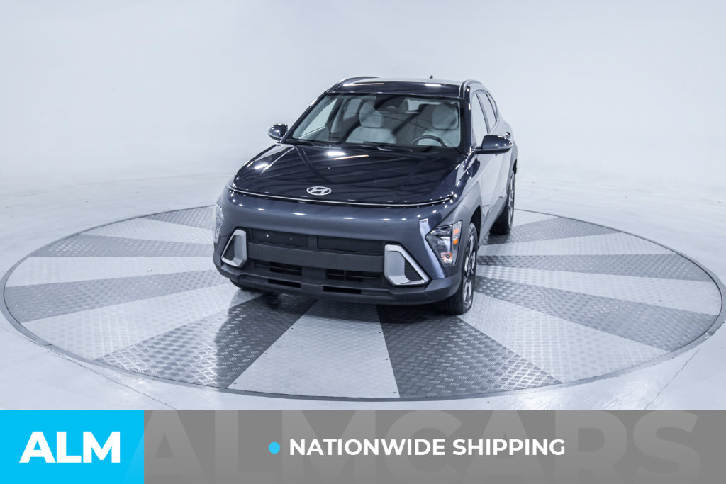 Used 2025 Hyundai Kona SEL AWD/4WD image 2