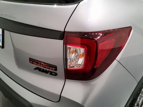 Used 2022 Honda Passport TrailSport image 11