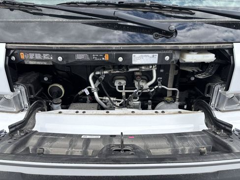 Used 2024 Chevrolet Brightdrop 400 w/ Commercial Equipment Package AWD/4WD image 37