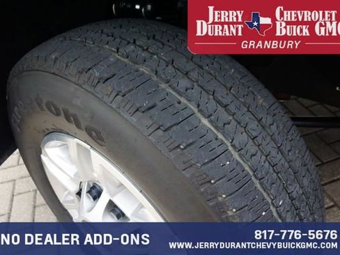 Used 2025 Chevrolet Silverado 2500 LT w/ Convenience Package AWD/4WD image 8