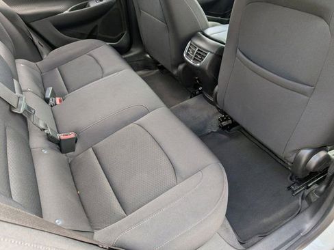 Used 2023 Chevrolet Malibu LT image 29