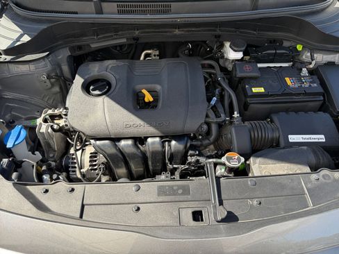 Used 2025 Kia Soul LX w/ LX Technology Package FWD image 29