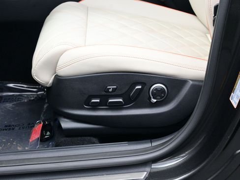 Certified 2026 Genesis GV70 3.5T Sport Prestige image 11