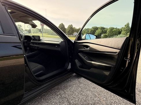 Used 2023 Honda Accord EX image 24