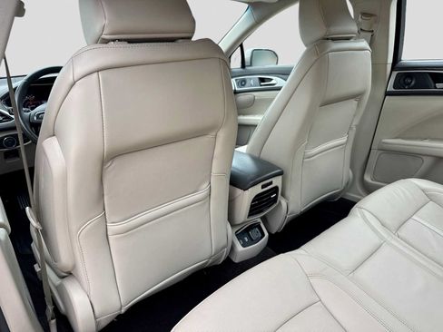 Used 2020 Lincoln MKZ Reserve w/ Elements Package AWD/4WD image 18
