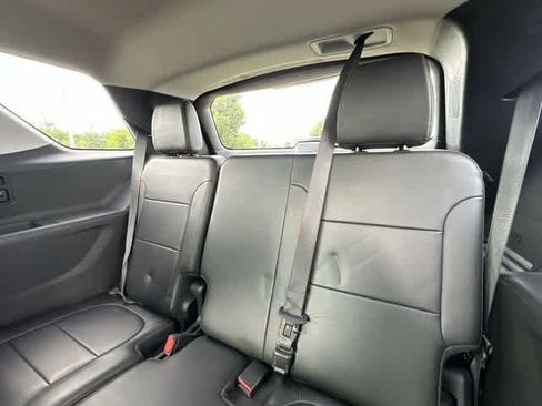 Used 2018 Chevrolet Traverse Premier w/ Redline Edition AWD/4WD image 25