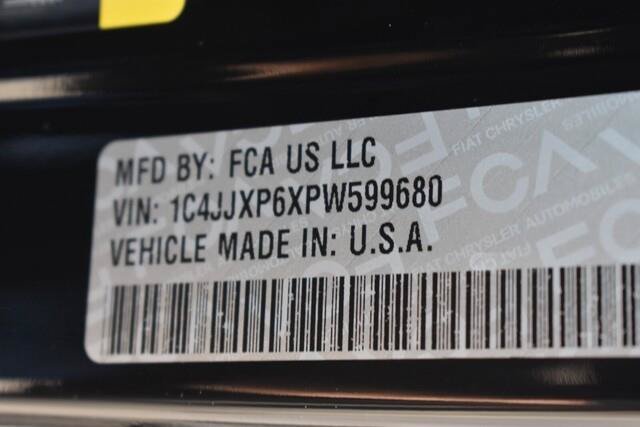 Used 2023 Jeep Wrangler Unlimited Sahara AWD/4WD image 41