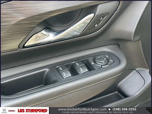 Used 2023 GMC Terrain SLE w/ Driver Convenience Package AWD/4WD image 17
