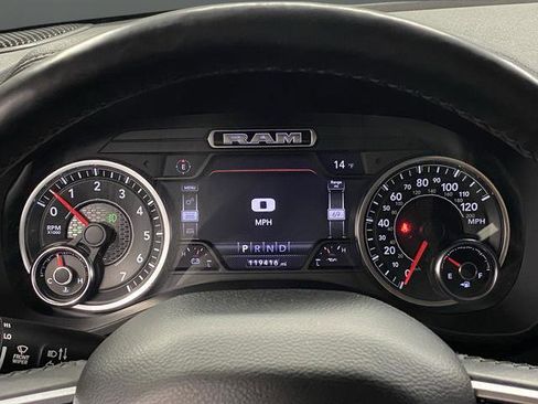 Certified 2019 RAM 1500 Laramie image 17